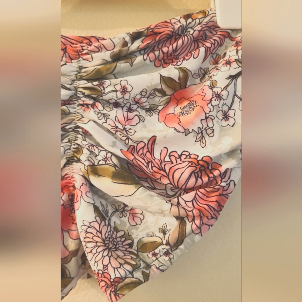Mossimo Supply Co. Floral Bikini Bottom In Pink and Green (Size L) - Picture 4 of 11